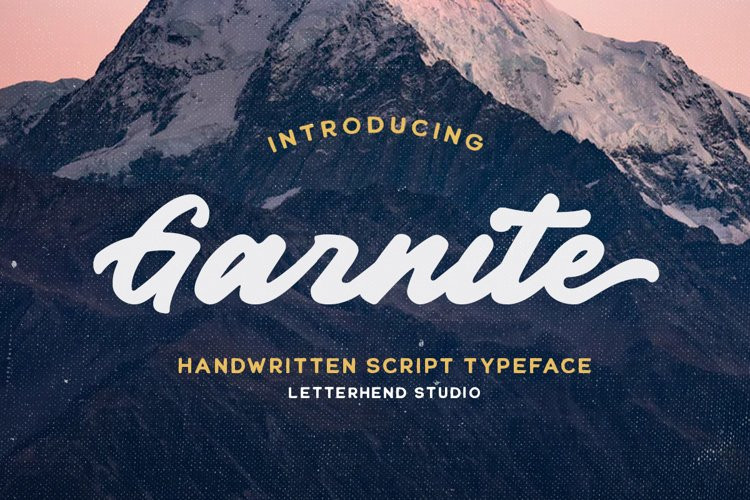 Garnite Script Font