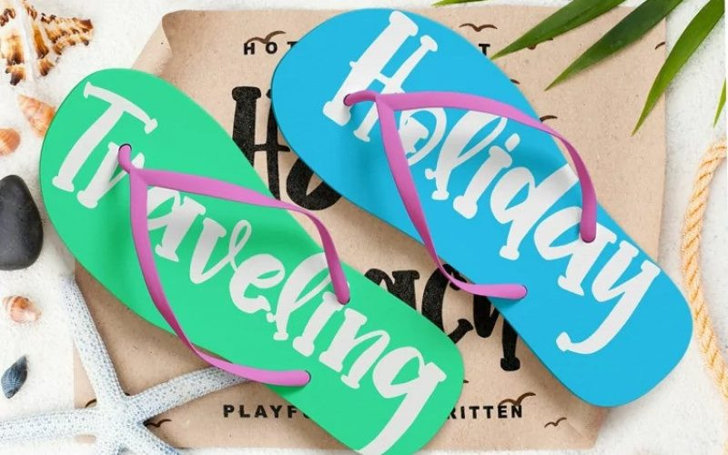 Hello Beach Display Font