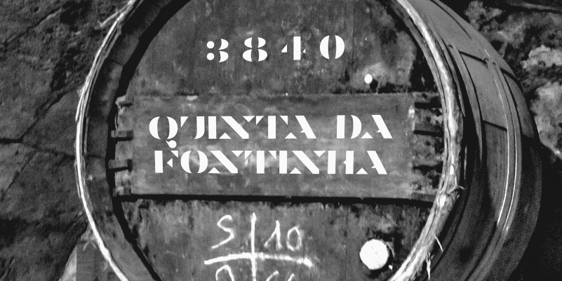 Vinho De Amora Serif Font