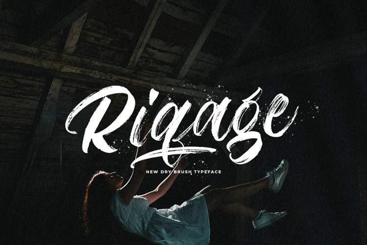 Riqage Brush Font