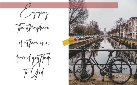 Hondeste Script Font