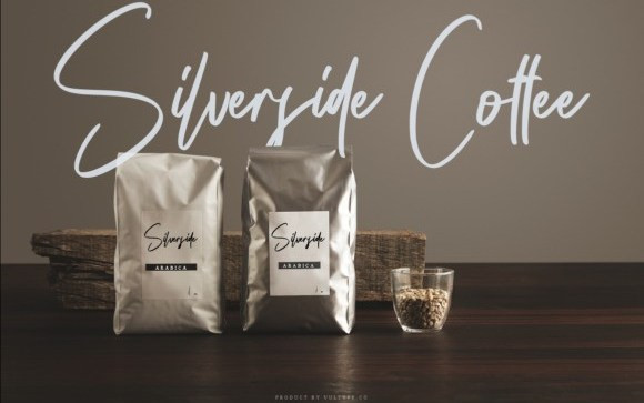 Sillverside Handwritten Font