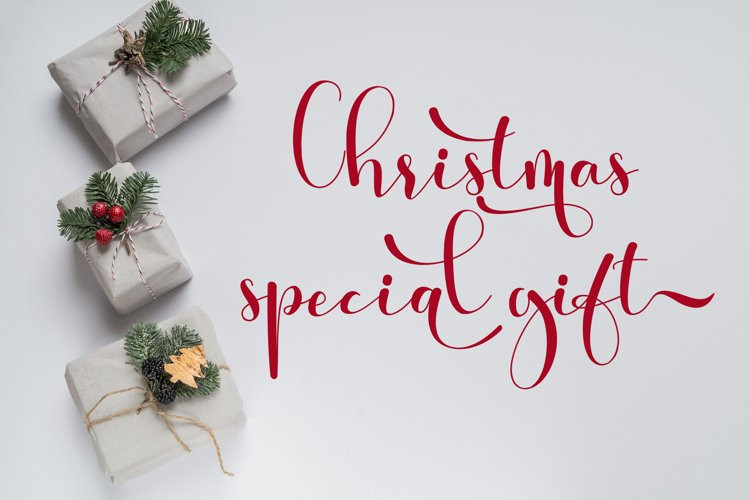 The Christmas Vibe Calligraphy Font