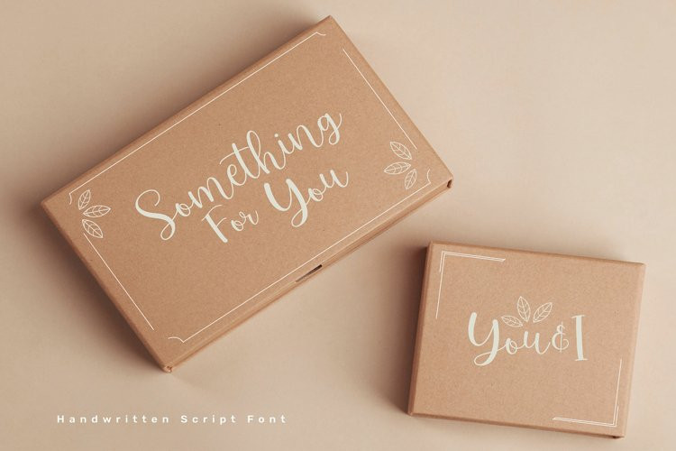 Yuilines Script Font