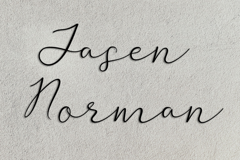 Avran Script Font