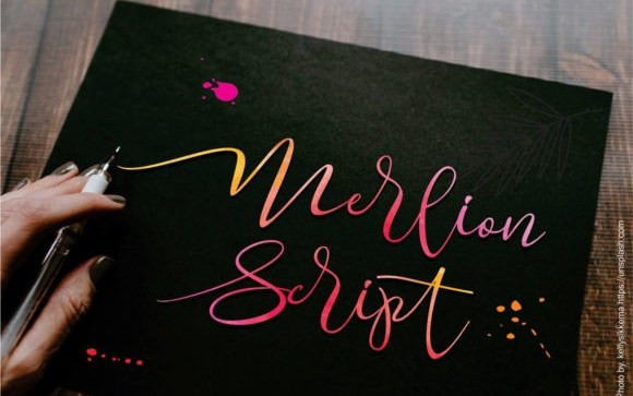 Merlion Calligraphy Font