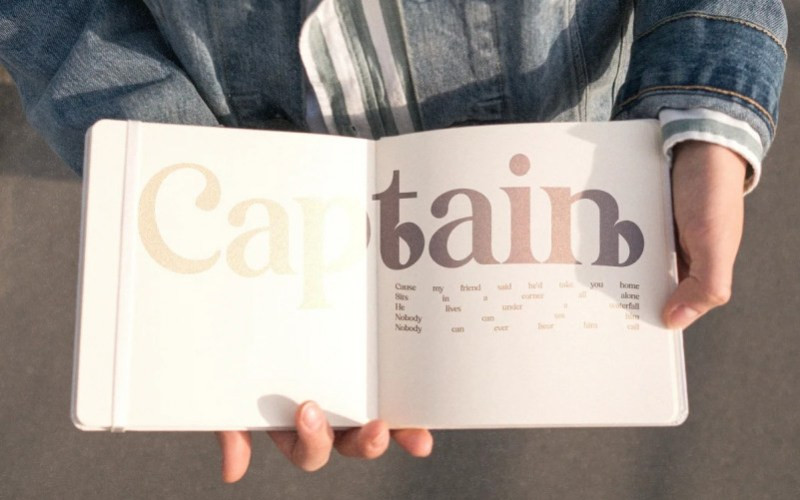 Captain Meredith Serif Font