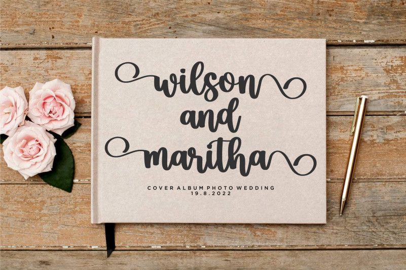 Blusfarmsy Calligraphy Font