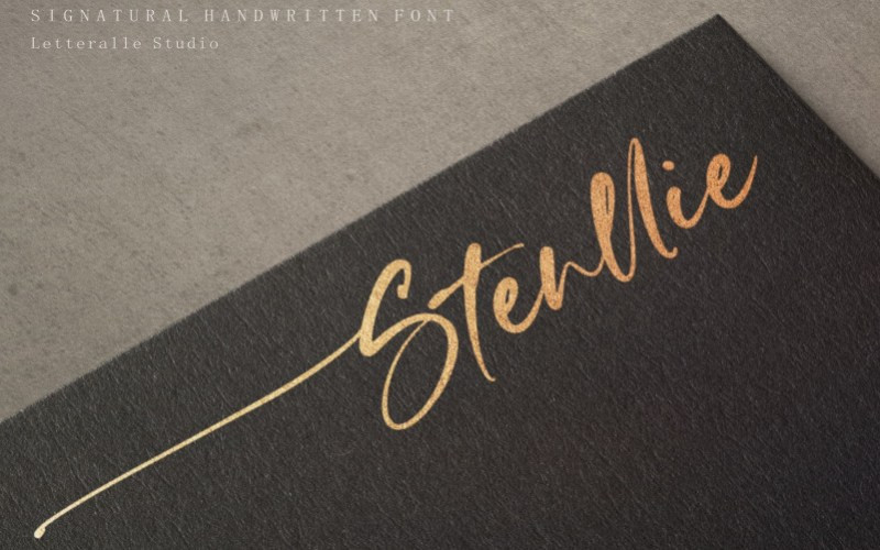 Signatural Handwritten Font