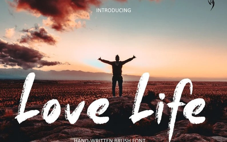 Love Life Brush Font