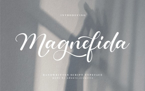 Magnefida Calligraphy Font